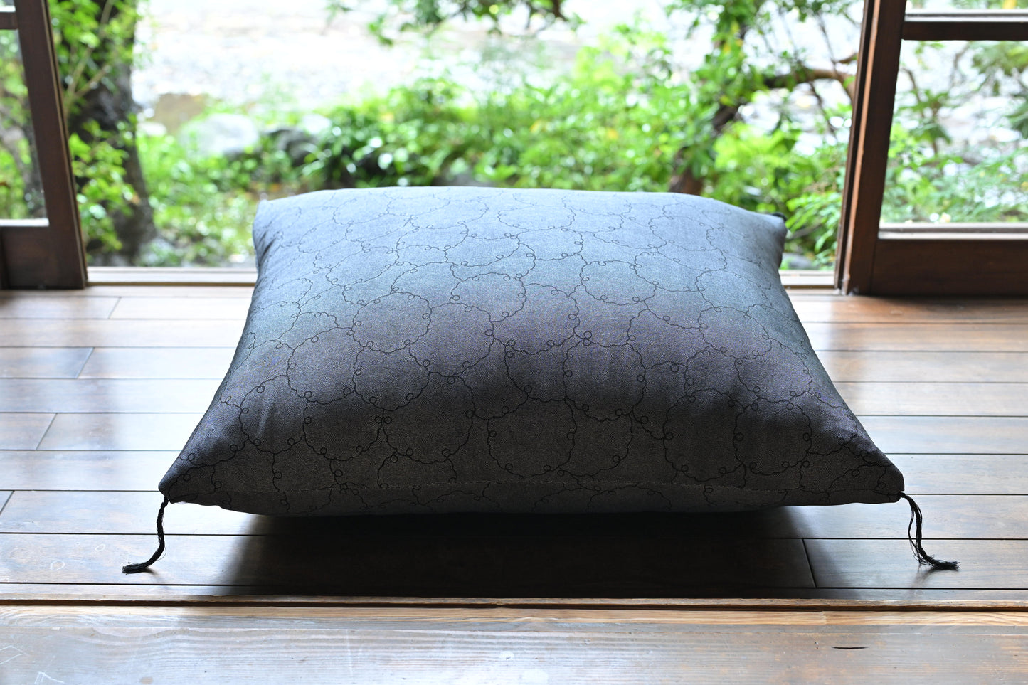 【座布団】　コラボ商品　江戸座布団　江戸小紋　正絹　