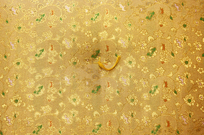 座布団 夫婦判 金襴 花唐草 No.47